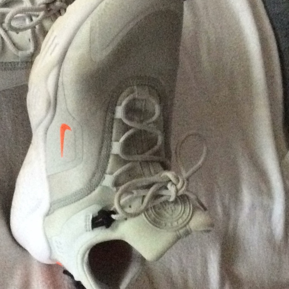 Women’s shoes